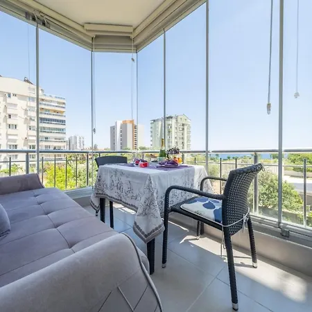 Lara 1+1 Luxury Apartment Antalya